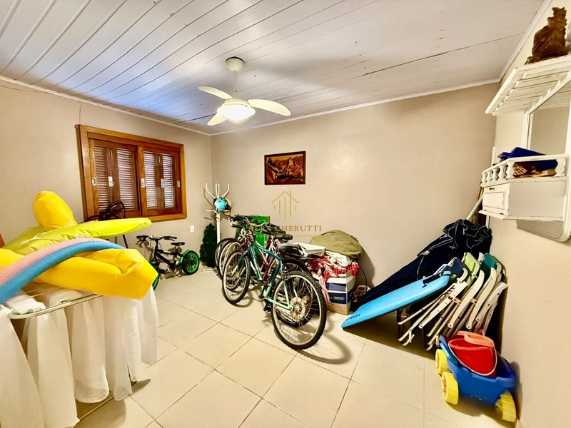 Bela casa à venda na praia de Rainha do Mar, 5 dormitórios: 15ª foto da galeria de imagens do imóvel