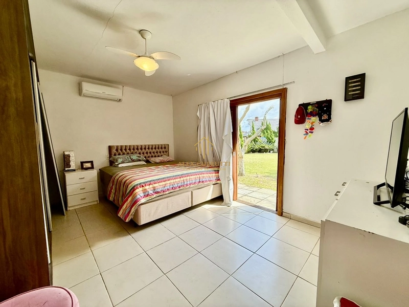 Bela casa à venda na praia de Rainha do Mar, 5 dormitórios: 14ª foto da galeria de imagens do imóvel