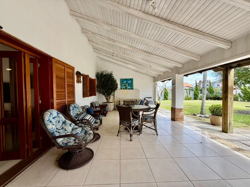 Bela casa à venda na praia de Rainha do Mar, 5 dormitórios: 18ª foto da galeria de imagens do imóvel