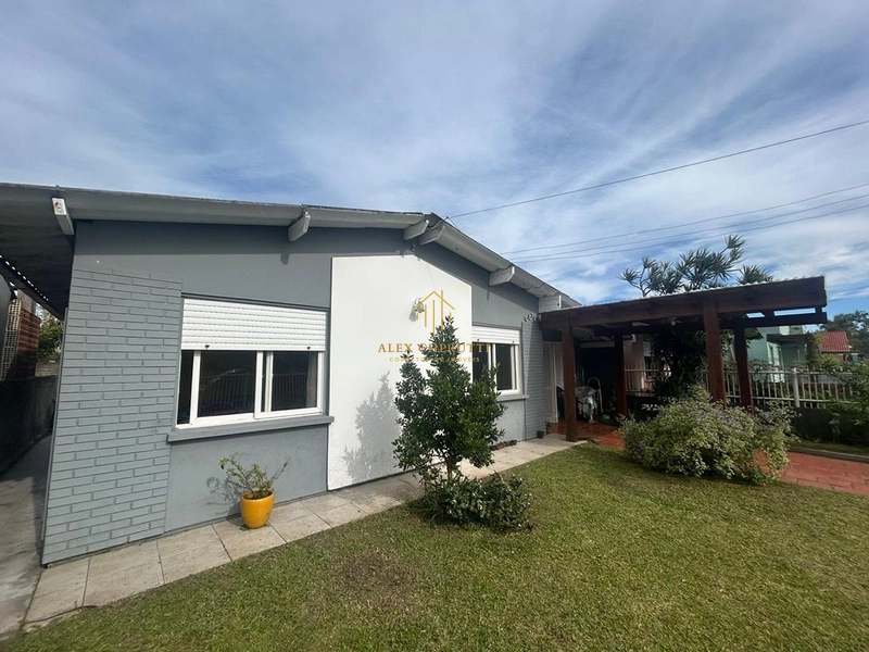 Casa à venda na praia de Atlântida Sul, 3 dormitórios: 4ª foto da galeria de imagens do imóvel