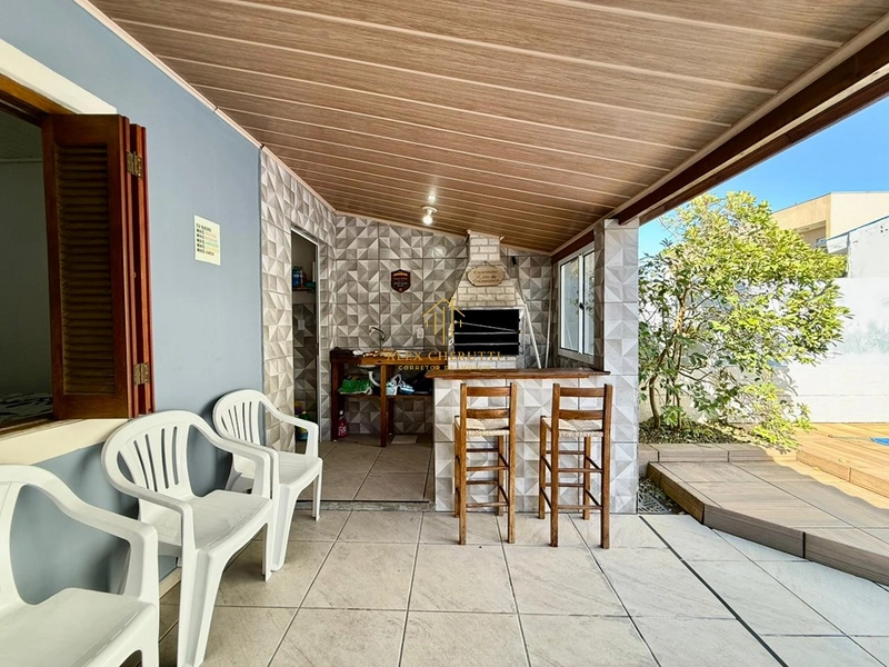 Bela casa à venda na praia de Atlântida Sul, 4 dormitórios: 15ª foto da galeria de imagens do imóvel