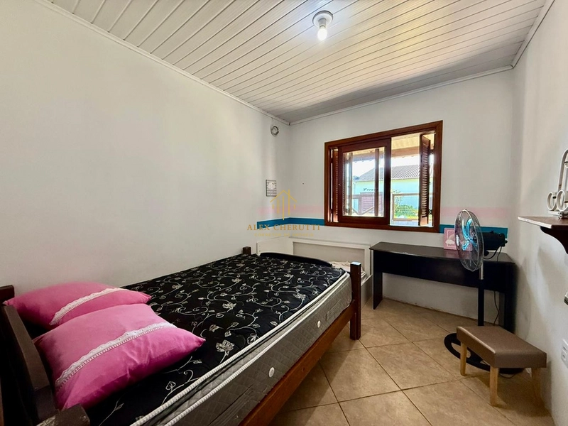 Bela casa à venda na praia de Atlântida Sul, 4 dormitórios: 13ª foto da galeria de imagens do imóvel