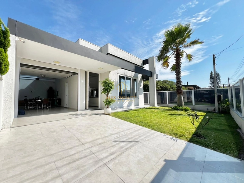 Bela casa à venda na praia de Noiva do Mar, 3 dormitórios: 2ª foto da galeria de imagens do imóvel