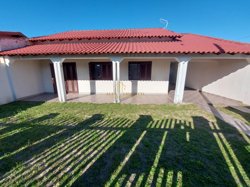 Casa na Praia de Atlântida Sul, 4 dormitórios: 4ª foto da galeria de imagens do imóvel