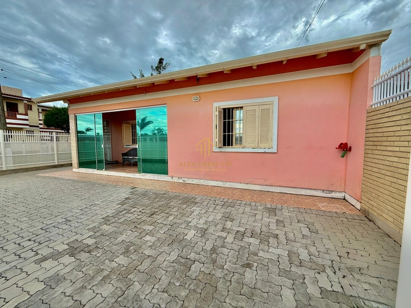 Casa à venda na praia de Atlântida Sul: 6ª foto da galeria de imagens do imóvel