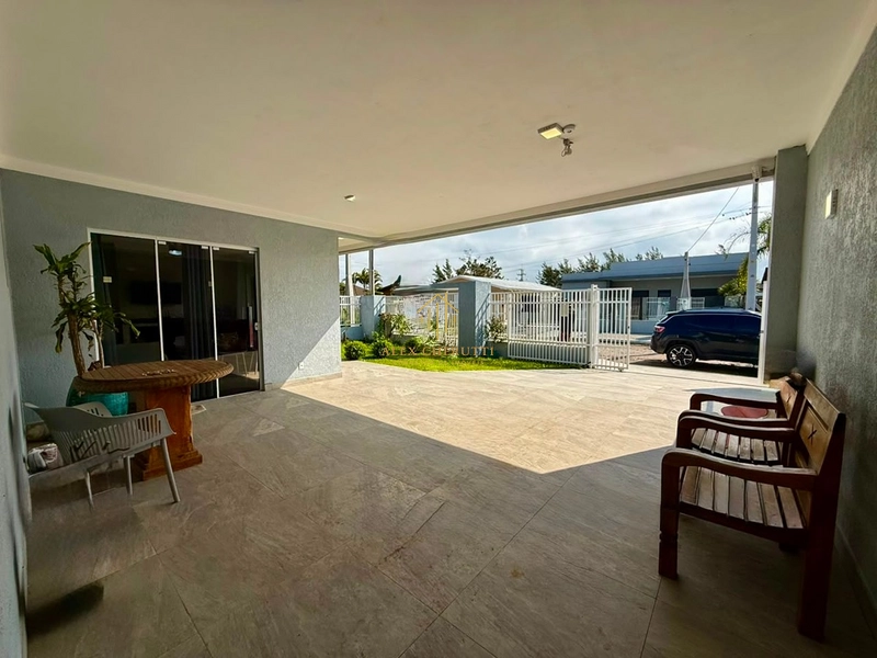 Excelente casa à venda em Atlântida Sul, 3 dormitórios: 4ª foto da galeria de imagens do imóvel