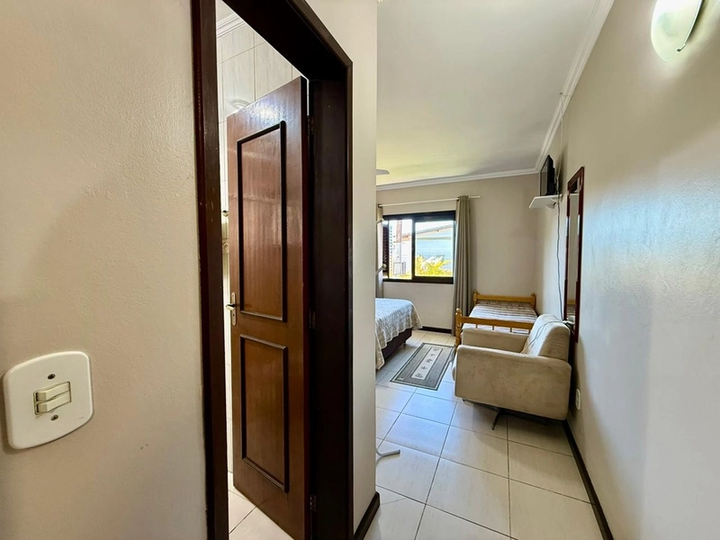 Bela casa na praia de Atlântida Sul, 3 dormitórios: 13ª foto da galeria de imagens do imóvel