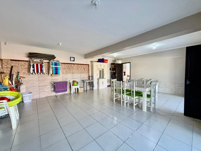 Bela casa na praia de Atlântida Sul, 3 dormitórios: 19ª foto da galeria de imagens do imóvel