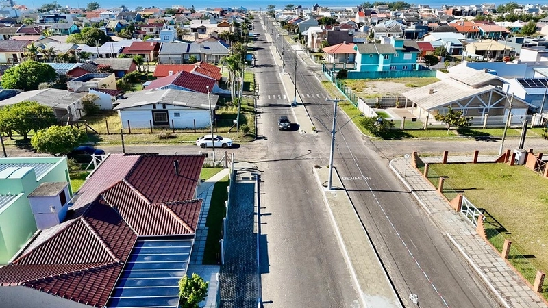 Bela casa na praia de Atlântida Sul, 3 dormitórios: 22ª foto da galeria de imagens do imóvel