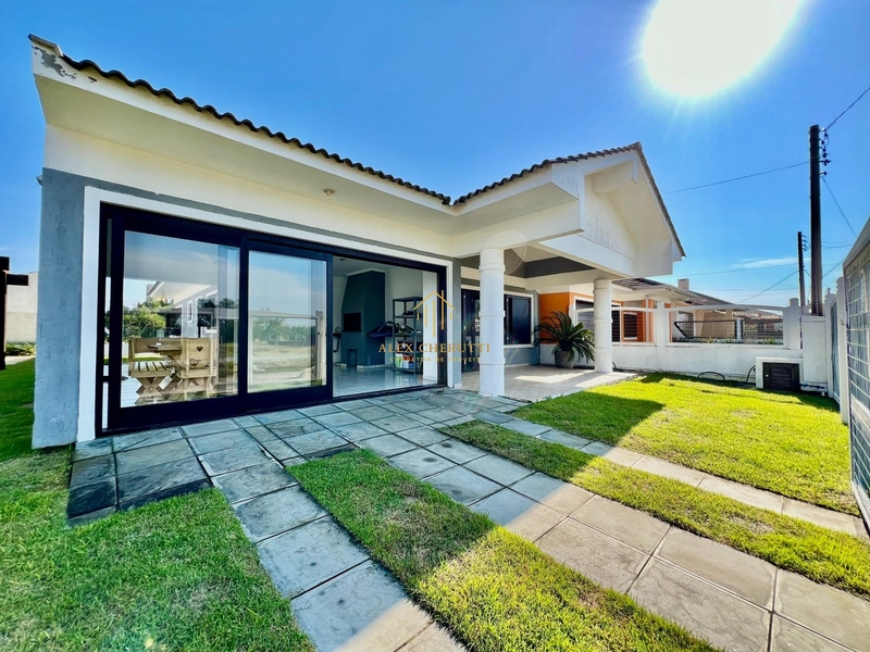 Casa com 2 terrenos na Praia de Noiva do Mar, 3 dormitórios: 1ª foto da galeria de imagens do imóvel