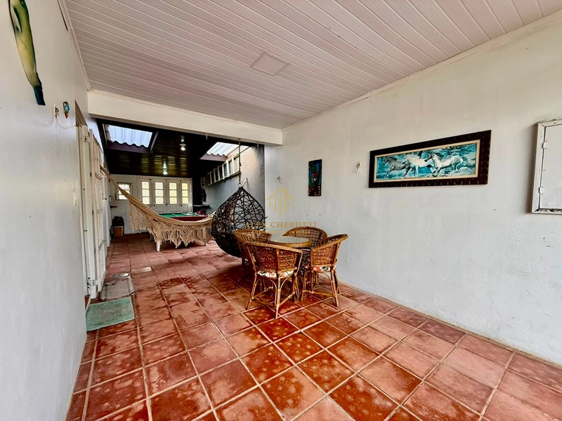 Casa com 2 terrenos à venda na praia de Atlântida Sul, 3 dormitórios: 9ª foto da galeria de imagens do imóvel