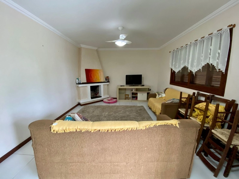 Casa na Praia de Atlântida Sul, 3 dormitórios: 16ª foto da galeria de imagens do imóvel