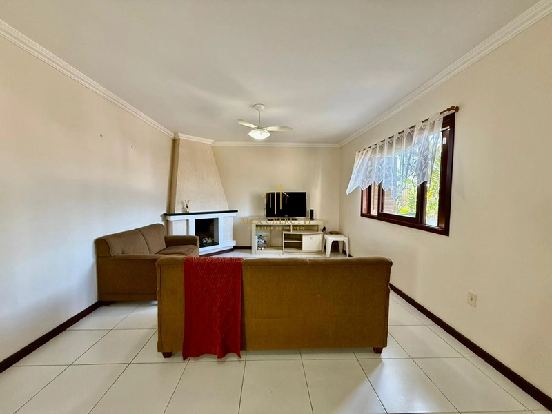 Casa na Praia de Atlântida Sul, 3 dormitórios: 9ª foto da galeria de imagens do imóvel