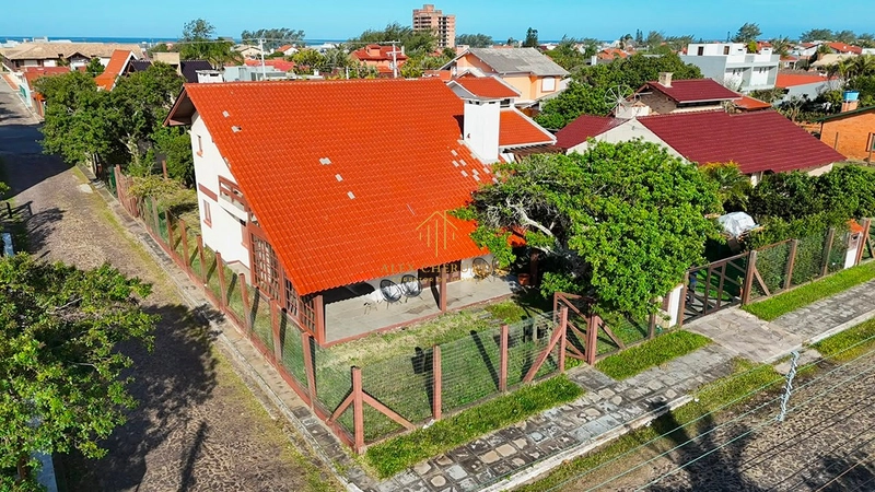 Casa à venda na praia de Rainha do Mar, 4 dormitórios: 3ª foto da galeria de imagens do imóvel