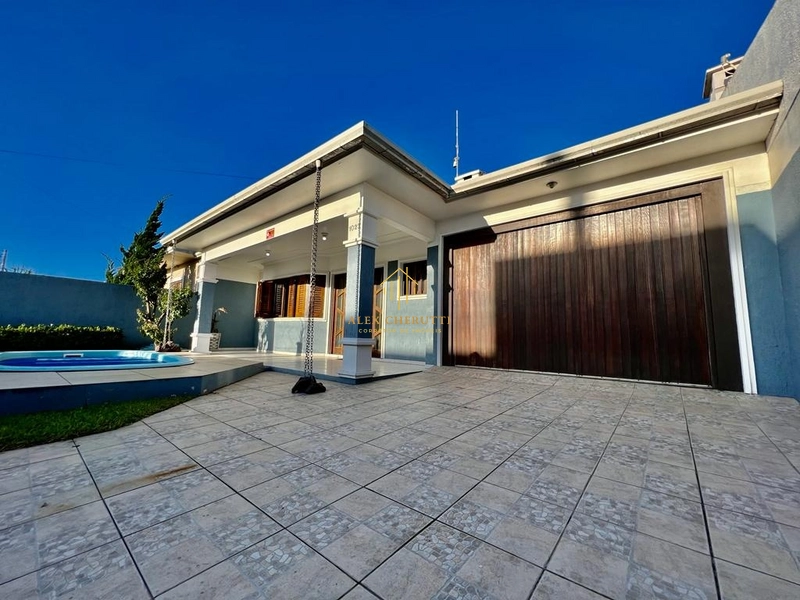 Casa na Praia de Atlântida Sul, 3 dormitórios: 4ª foto da galeria de imagens do imóvel