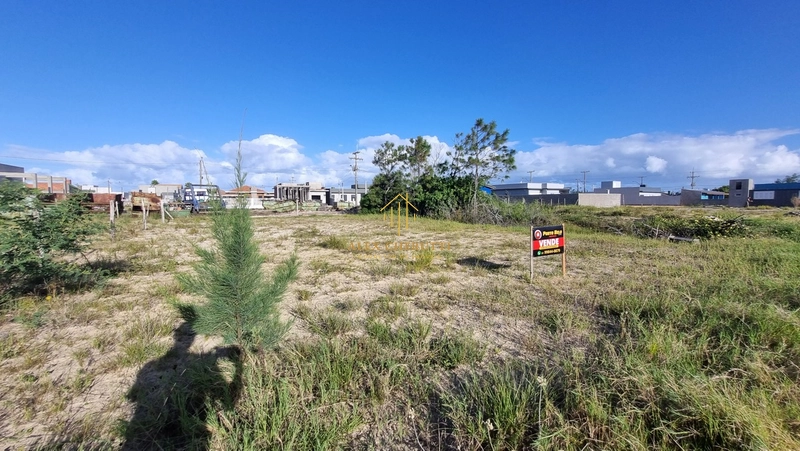 Terreno na  praia de Atlântida Sul: 1ª foto da galeria de imagens do imóvel