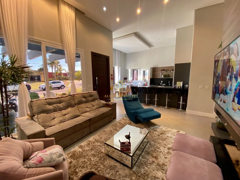Linda casa no condomínio Las Palmas: 33ª foto da galeria de imagens do imóvel