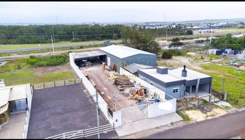 Depósito na praia de Atlãntida Sul: 3ª foto da galeria de imagens do imóvel