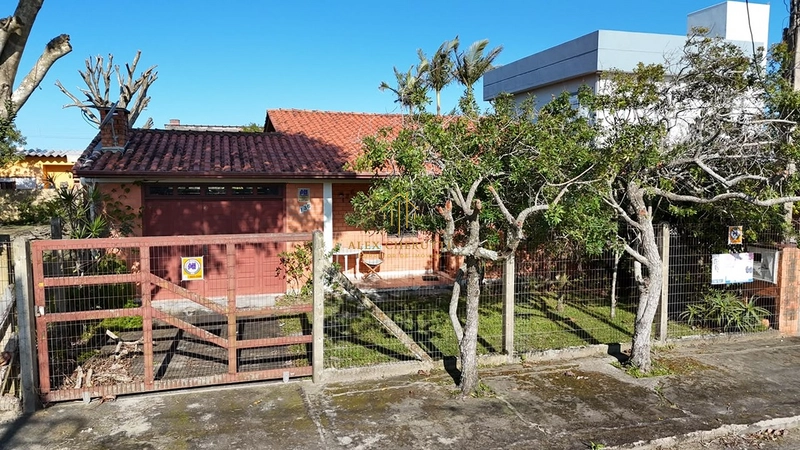 Casa à venda na praiaa de Noiva do Mar, 3 dormitórios: 1ª foto da galeria de imagens do imóvel