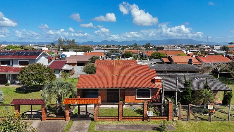 Bela casa com anexo à venda em Rainha do Mar: 3ª foto da galeria de imagens do imóvel
