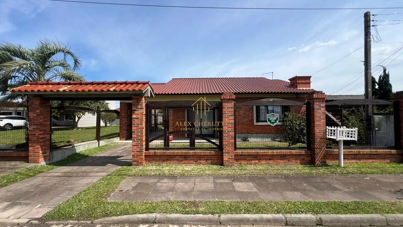 Bela casa com anexo à venda em Rainha do Mar: 1ª foto da galeria de imagens do imóvel