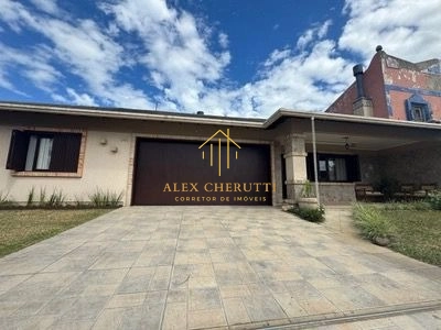 Casa com 2 terrenos em Atlântida Sul: 1ª foto da galeria de imagens do imóvel