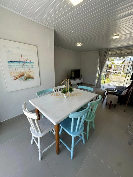 Casa à venda na praia de Atlântida Sul, 3 dormitórios: 5ª foto da galeria de imagens do imóvel