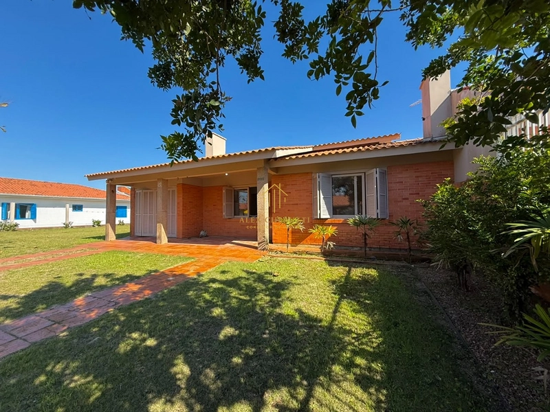 Linda casa à venda na praia de Arpoador, 3 dormitórios: 2ª foto da galeria de imagens do imóvel