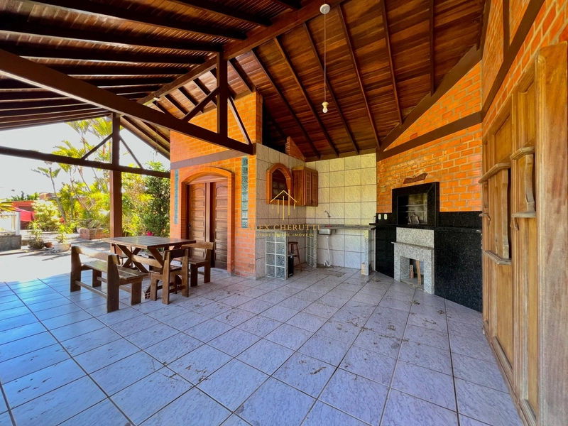 Bela casa com 3 terrenos na praia de Mariápolis: 9ª foto da galeria de imagens do imóvel
