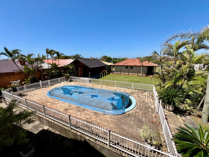Bela casa com 3 terrenos na praia de Mariápolis: 30ª foto da galeria de imagens do imóvel