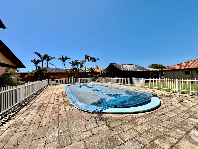 Bela casa com 3 terrenos na praia de Mariápolis: 31ª foto da galeria de imagens do imóvel