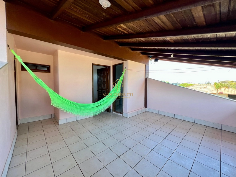 Bela casa com 3 terrenos na praia de Mariápolis: 12ª foto da galeria de imagens do imóvel