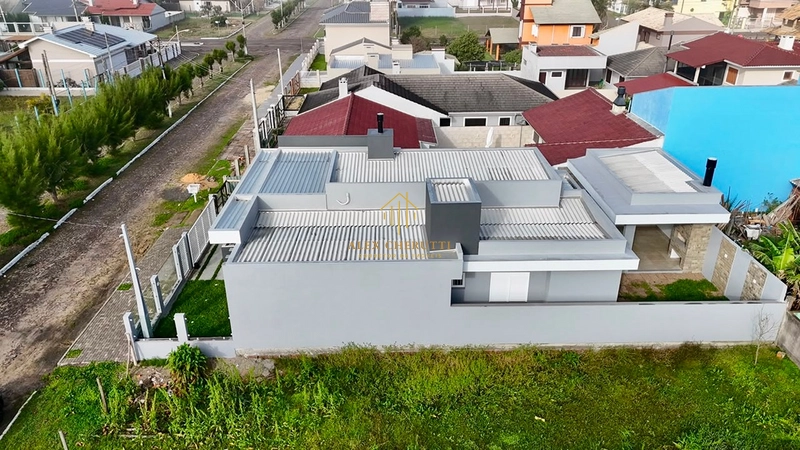 Linda casa à venda na praia de Atlântida Sul, 3 suítes: 7ª foto da galeria de imagens do imóvel
