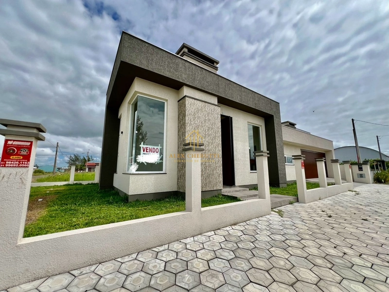 Casa nova na Praia de Atlântida Sul, 3 dormitórios: 1ª foto da galeria de imagens do imóvel