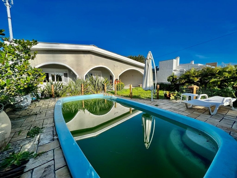 Linda casa em Rainha do Mar: 3ª foto da galeria de imagens do imóvel