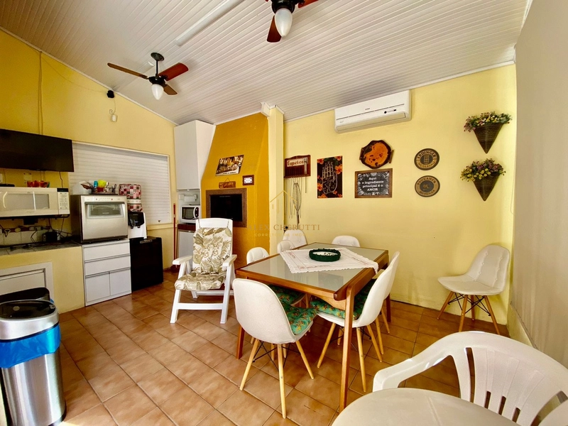 Bela casa na praia de Atlântida Sul: 17ª foto da galeria de imagens do imóvel
