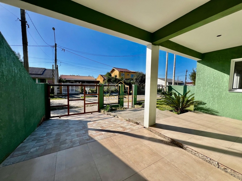 Casa nova em AtLântida Sul: 5ª foto da galeria de imagens do imóvel