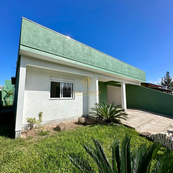Casa nova em AtLântida Sul: 2ª foto da galeria de imagens do imóvel