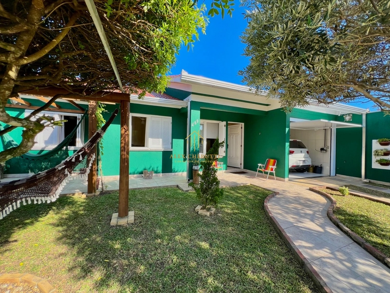 Belíssima casa na praia de Mariápolis: 4ª foto da galeria de imagens do imóvel