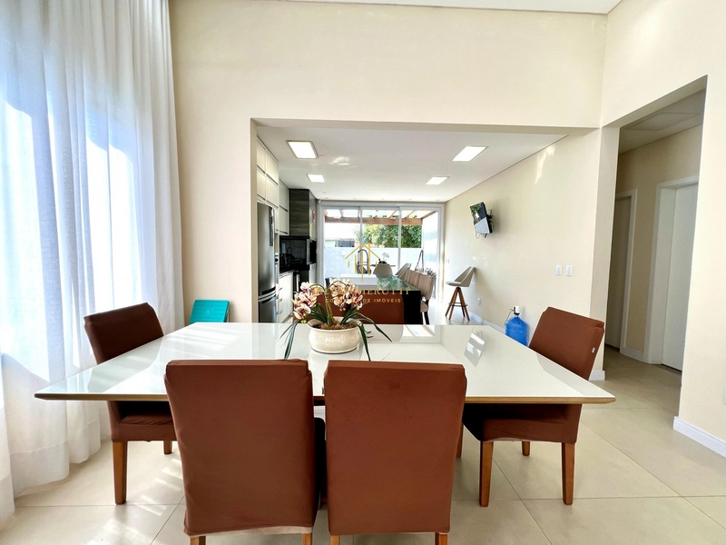 Belíssima casa em Rainha do Mar: 8ª foto da galeria de imagens do imóvel