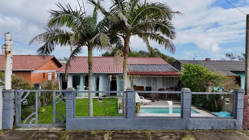 Casa à venda na praia de Atlântida Sul, 4 dormitórios: 4ª foto da galeria de imagens do imóvel