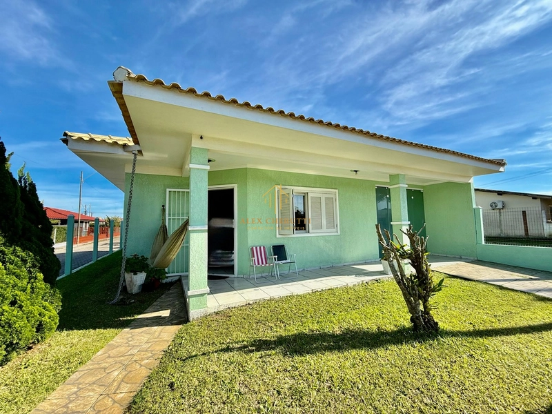 Casa em Rainha do Mar, XANGRI-LÁ/RS 4 Dormitórios: 1ª foto da galeria de imagens do imóvel