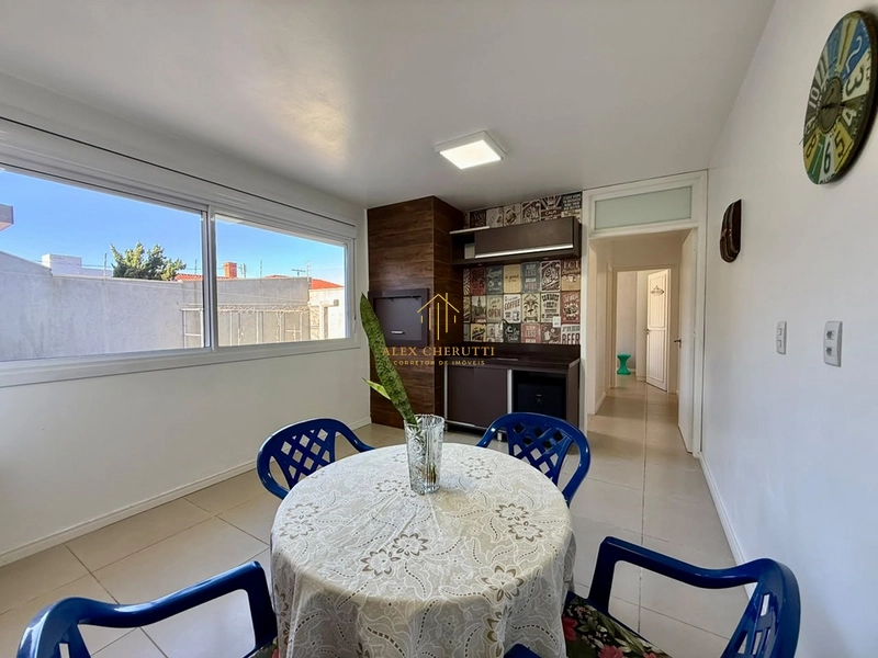 Linda casa à venda na praia de Atlântida Sul, 5 dormitórios: 13ª foto da galeria de imagens do imóvel