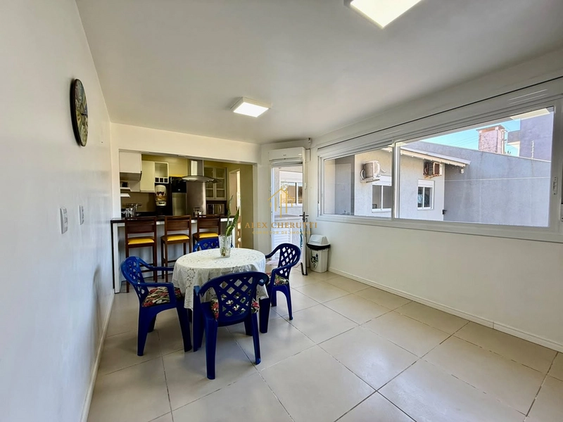 Linda casa à venda na praia de Atlântida Sul, 5 dormitórios: 11ª foto da galeria de imagens do imóvel