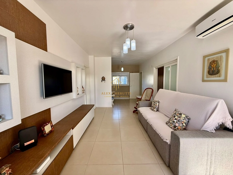 Linda casa à venda na praia de Atlântida Sul, 5 dormitórios: 7ª foto da galeria de imagens do imóvel