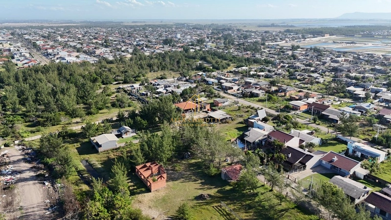 Terreno na Praia de Mariápolis: 4ª foto da galeria de imagens do imóvel