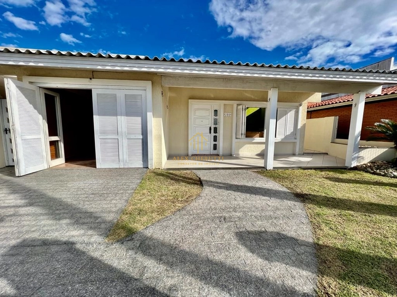 Imóvel na praia de Atlântida Sul: 1ª foto da galeria de imagens do imóvel