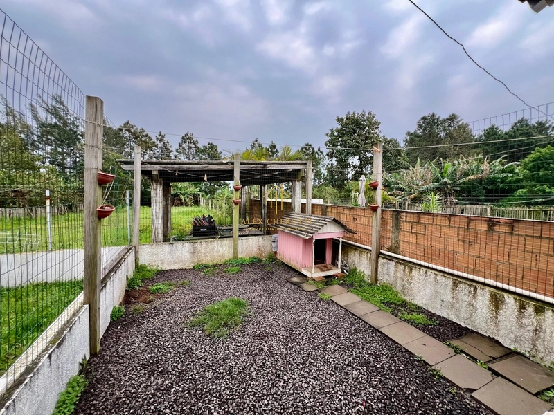 Casa na Praia de Atlântida Sul, 2 dormitórios: 3ª foto da galeria de imagens do imóvel