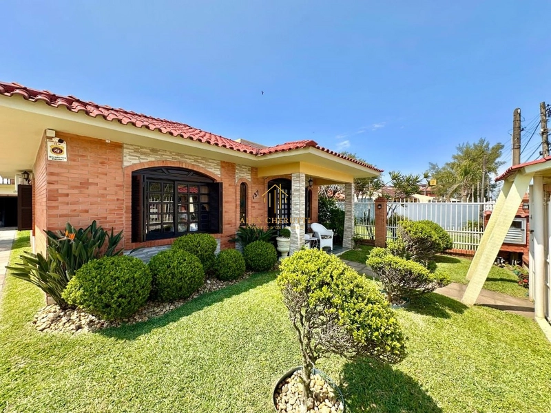 Casa com 2 terrenos na Praia de Arpoador, 3 dormitórios: 1ª foto da galeria de imagens do imóvel