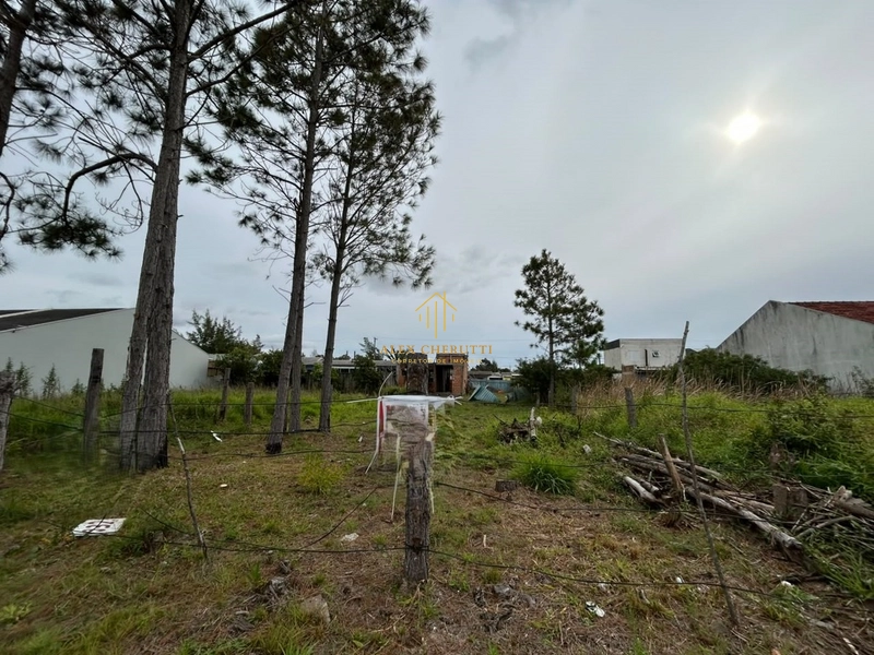 Excelente terreno à venda em Atlântida Sul: 1ª foto da galeria de imagens do imóvel